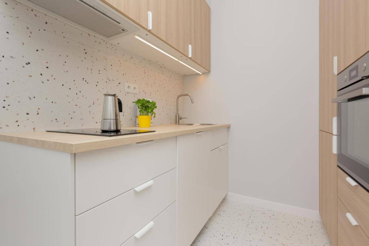Karolkowa Apartments Warsaw By Noclegi Renters Exteriör bild